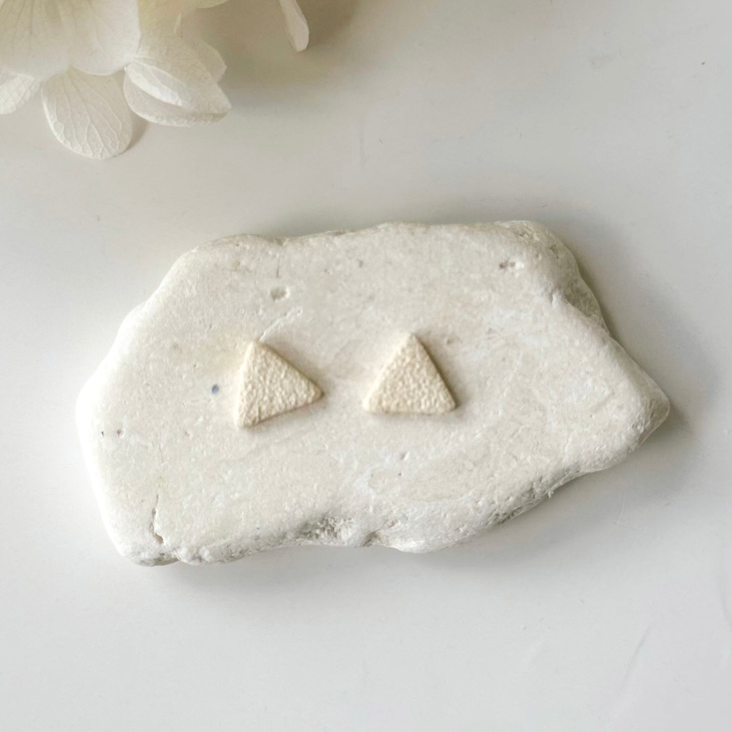 Splendor Mini Triangle Studs