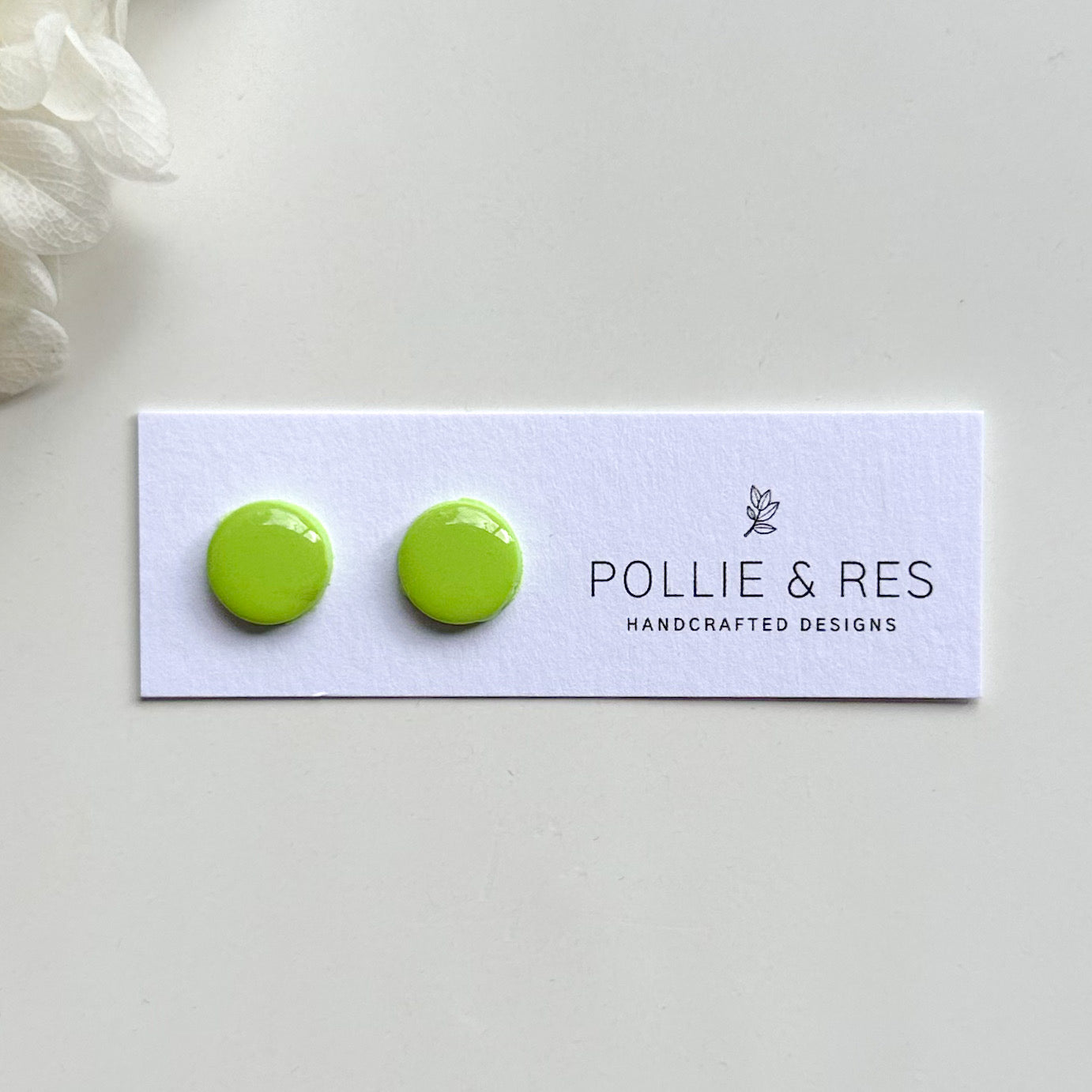 Glossy Studs
