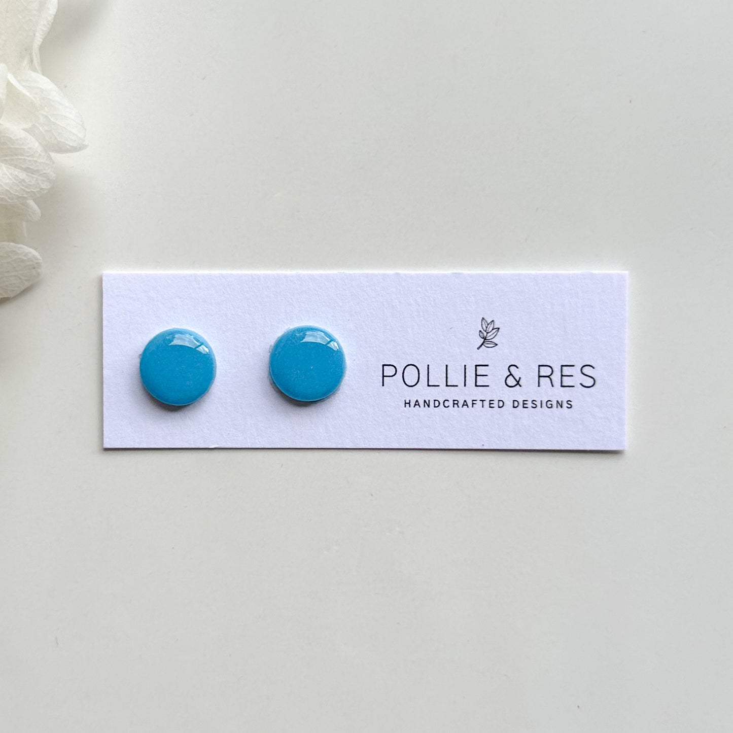 Glossy Studs