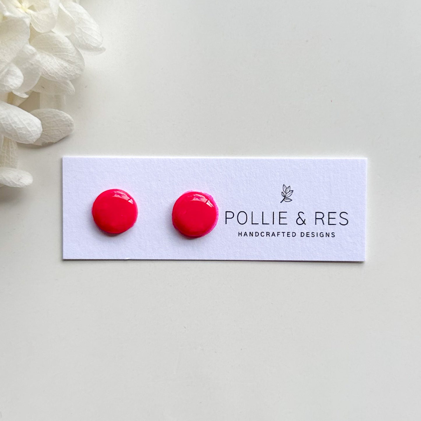 Glossy Studs