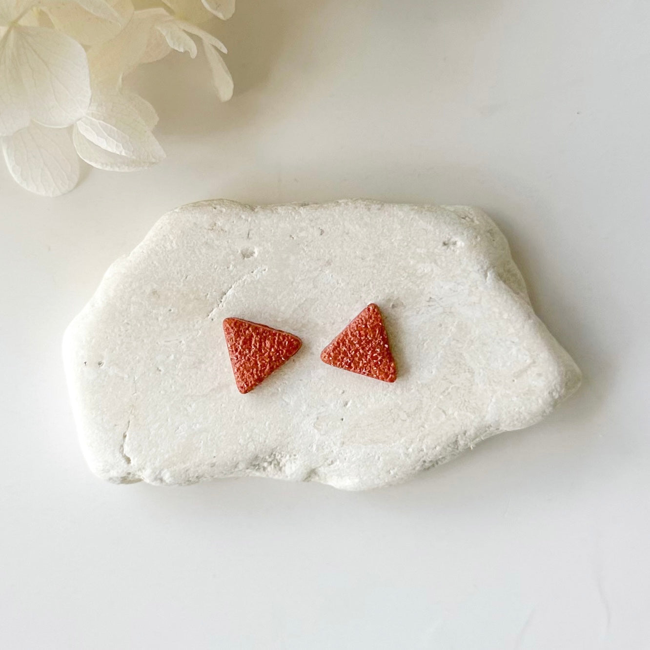 Splendor Mini Triangle Studs