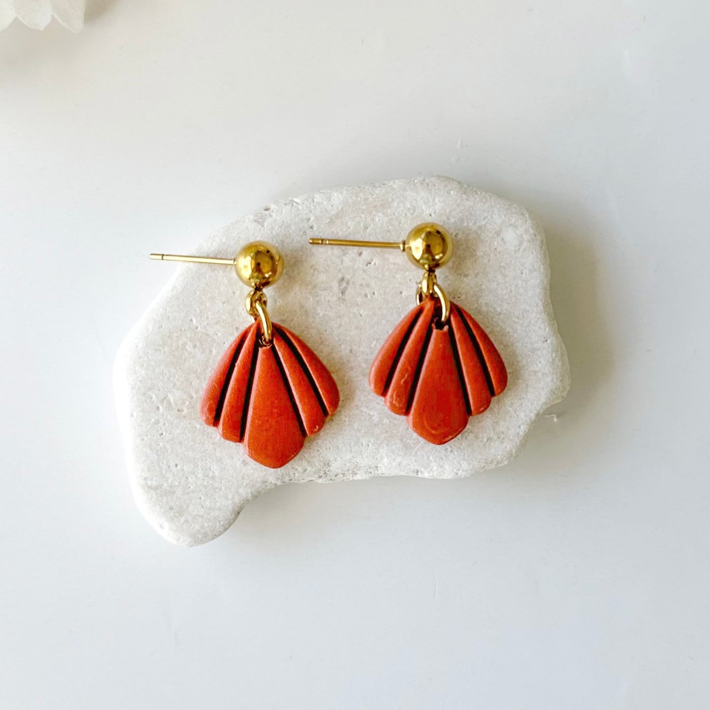 Splendor Shell Dangles